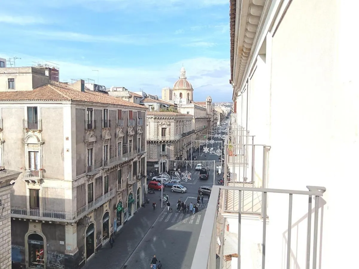 Appartamento In Catania Centro 0*,